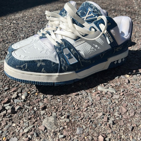 New training shoes, but worn - Picture 5 of 5